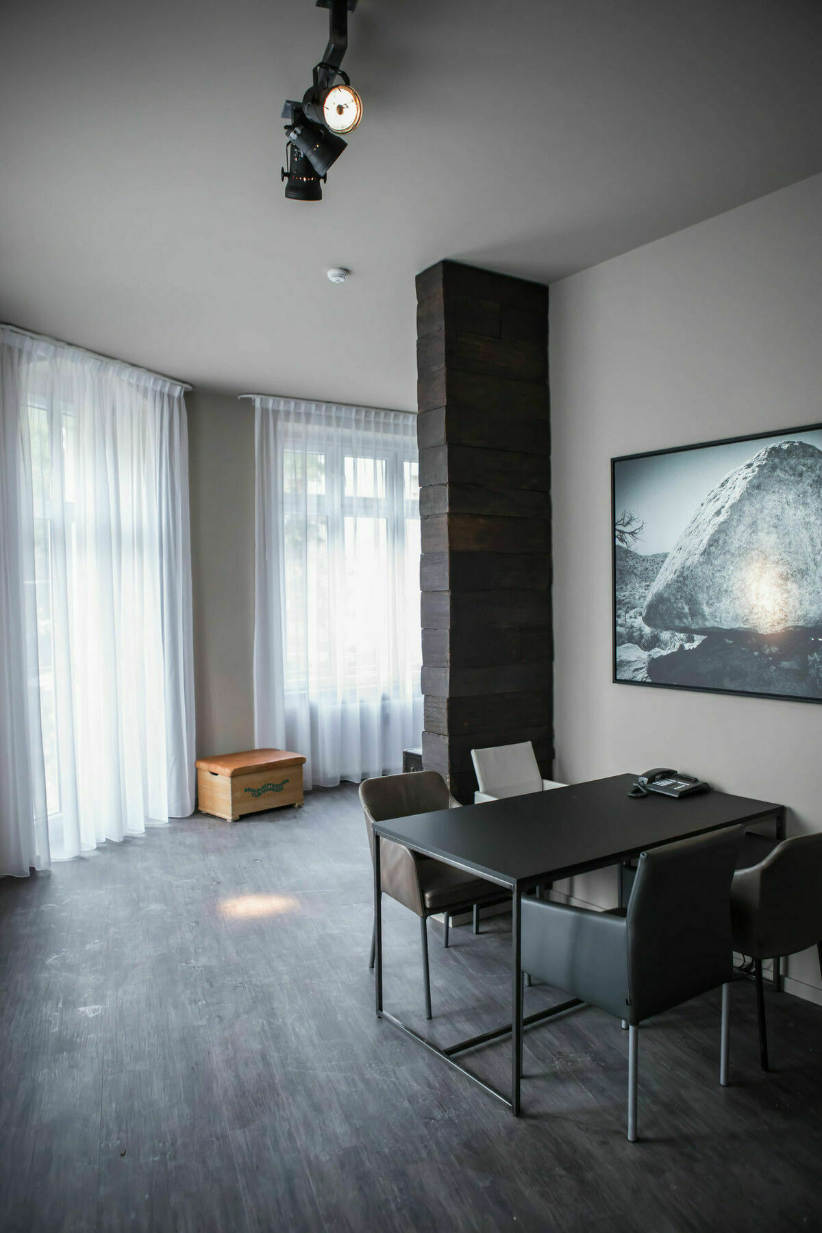 Chrome Hotel 4*